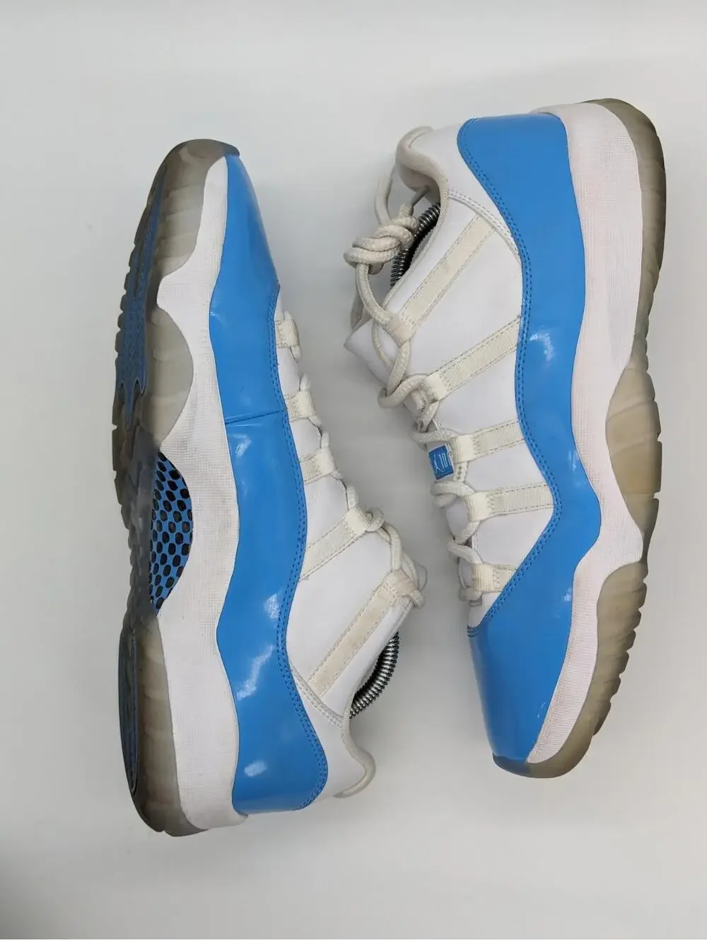 Mens Size 11.5 Air Jordan 11 Retro Low UNC 528895-106 Blue White Sneakers Shoes